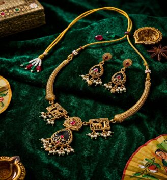 Heritage necklace