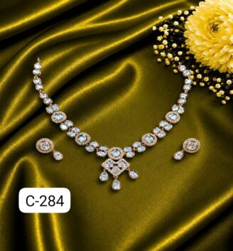 Moissanite neckleas