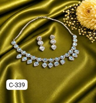 Moissanite neckleas