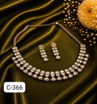 Moissanite neckleas