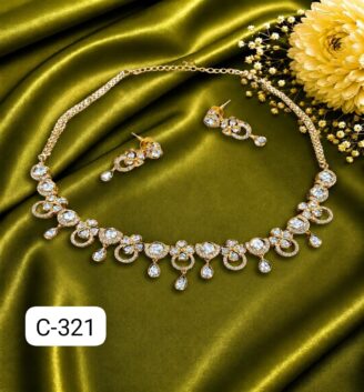 Moissanite neckleas